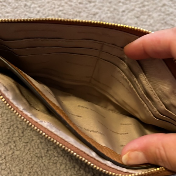 Michael kors tan and gold accent wristlet. Excellent condition - Picture 4 of 4